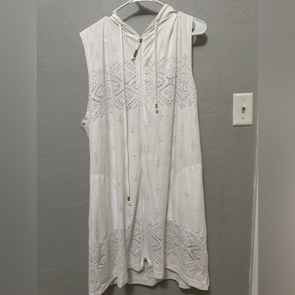 DOTTI Sleeveless White Hooded Eyelet SWIM COVERUP